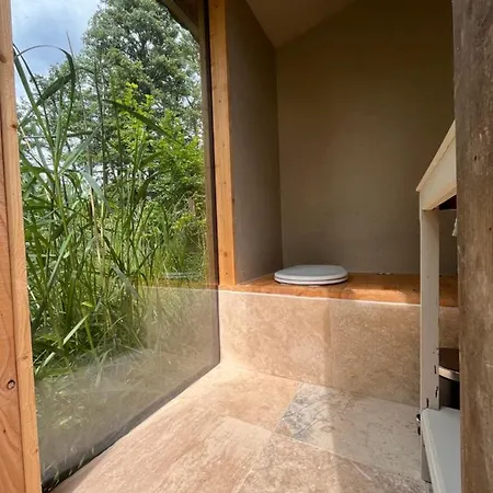 Haeuschen In Den Erlen *