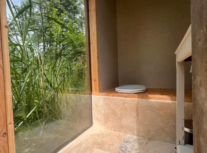 Haeuschen In Den Erlen *